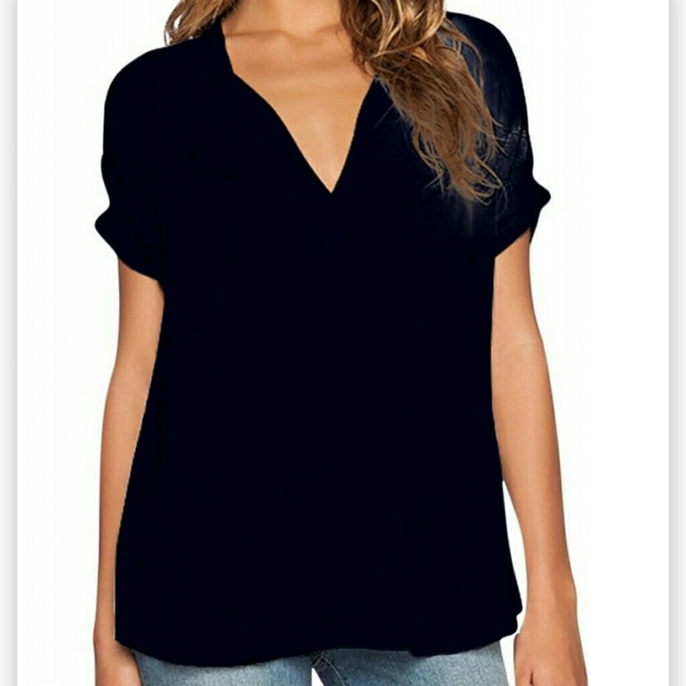 NWOT BOUTIQUE TOP